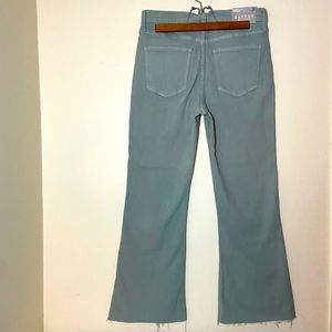 Francesca’s Harper Heritage Sage Frayed Crop Kick Jean size 29 NWT